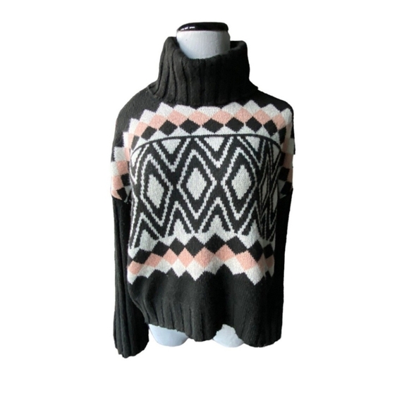 SO Black Turtleneck Oversized Sweater - Picture 2 of 9